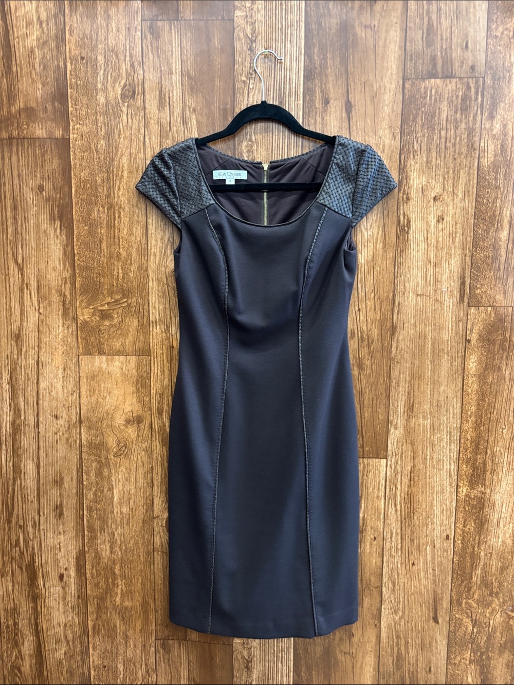 Kay Unger Charcoal Gray Cap-Sleeve Sheath Dress